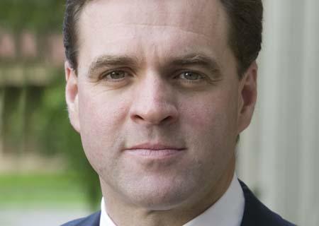 Speaker Niall Ferguson economist and business keynote speaker