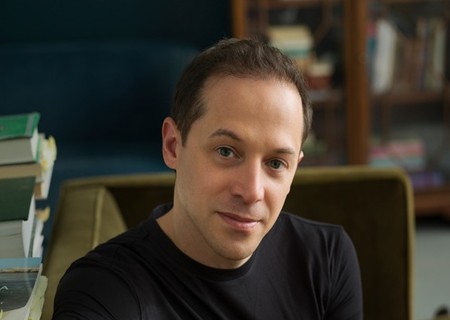 David Epstein keynote speaker and author of Range and Inside the Box